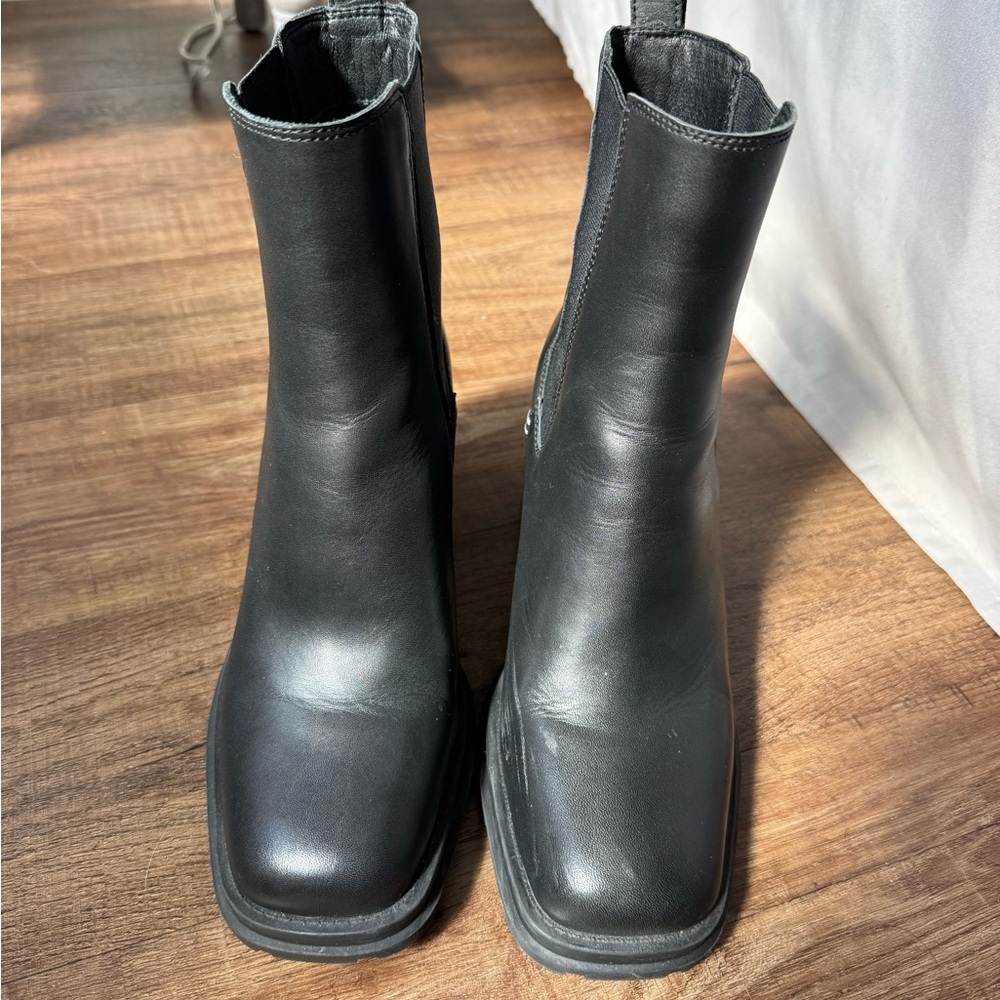 Crown Vintage Black Heeled Boots